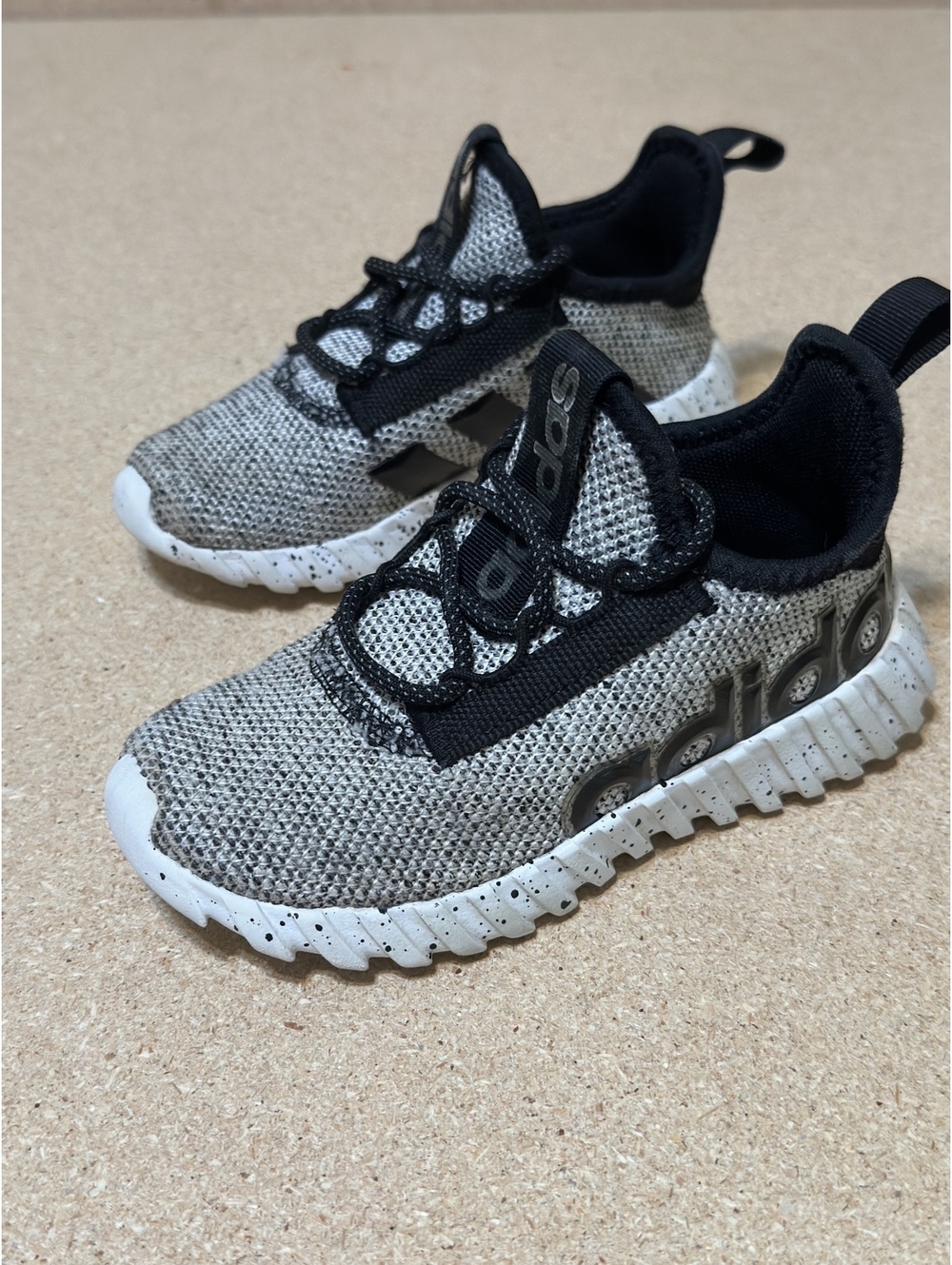 adidas Kaptir 3.0 IE2609 Kids 11K White Black Knit Athletic Sneakers